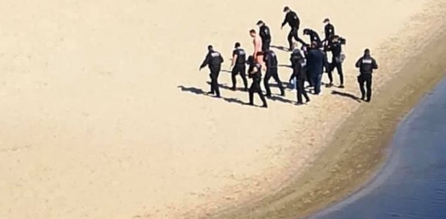 Суд оправдал пловца из Гидропарка, за которым гонялась толпа полицейских