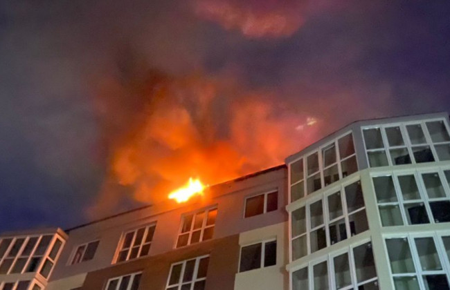 В столичной новостройке вспыхнул серьезный пожар, фото