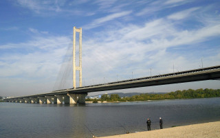 Біля одного із столичних мостів обмежать рух транспорту