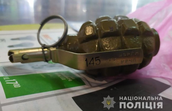 У Запорізькій області п'яний учасник АТО  зайшов до магазину з гранатою та погрозами