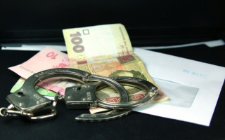 Ексдиректора оборонного підприємства підозрюють у розтраті 5 млн гривень