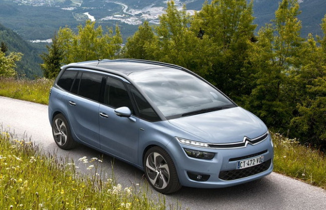 Эксперты назвали топ-10 экономически выгодных автомобилей минивэнов