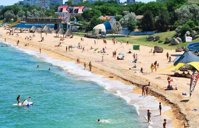 Хотів перевірити реакцію копів: затримали чоловіка, який «замінував» курорти Азова