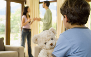 Сімейні спори: Верховний Суд пояснив, що треба враховувати при призначенні зустрічі батька з малолітнім сином