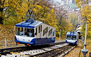 В Киеве на месяц закрыли фуникулер: в чем причина