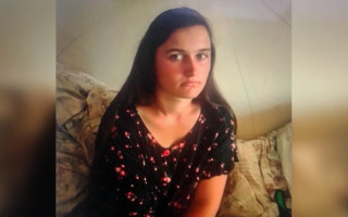 Поехала в Днепр и исчезла: 20-летняя девушка в розовой футболке пропала без вести