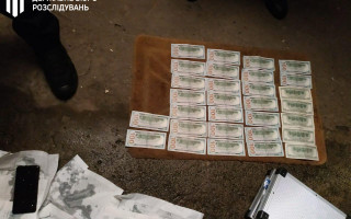 Вимагав $6 000 за непритягнення до відповідальності: волинський коп постане перед судом