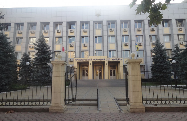 Присяжная потребовала от судьи жениться на ней