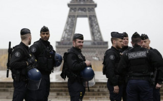 Телефонував 841 раз і ображав жандармів: у Франції заарештували юнака