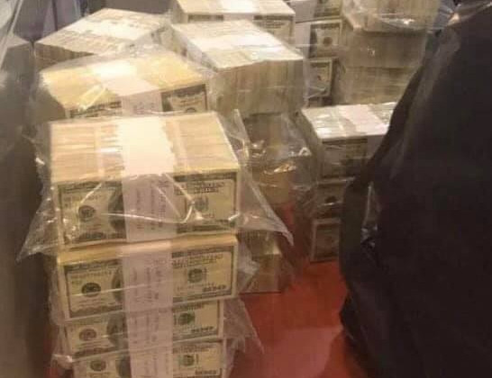 Прокуратура завершила розслідування у справі про вимагання 5 млн дол. від голови банку