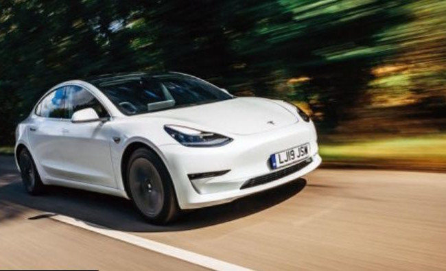 Назвали лучшие электрические автомобили 2020 года