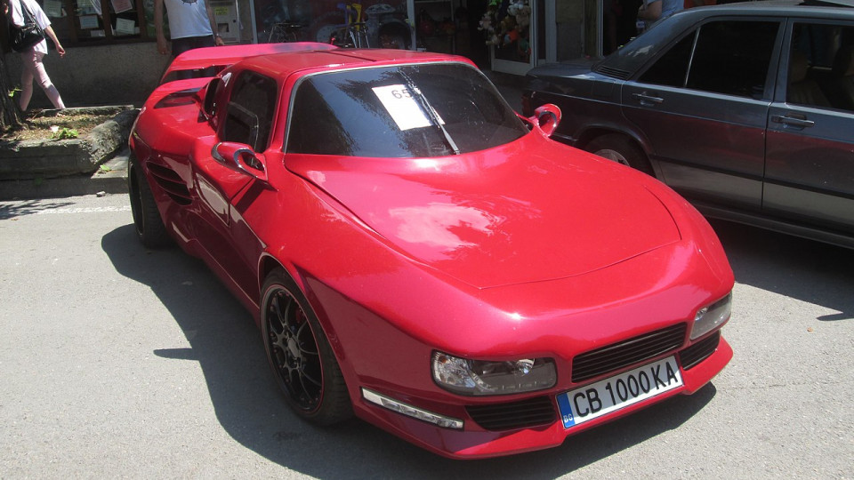 У Болгарії показали рідкісний спорткар, фото