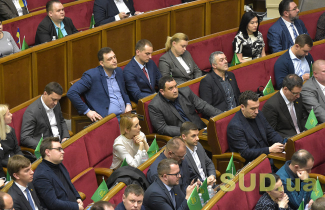 Назвали предварительную дату внеочередного заседания Рады