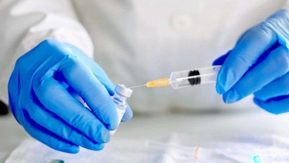 У МОЗ анонсували виробництво вакцини проти COVID-19