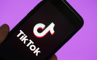 Дал 3 месяца на прощание: Трамп запрещает TikTok функционировать в стране