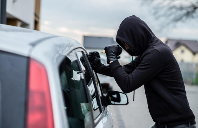 В Киеве орудует банда грабителей автомобилей: фото