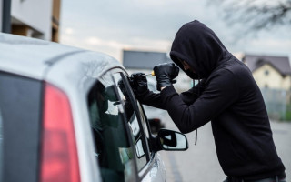 В Киеве орудует банда грабителей автомобилей: фото