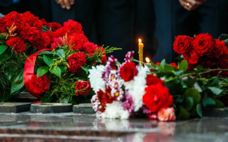 Чи нараховується ЄСВ на допомогу на поховання, яка виплачується родичам померлого працівника