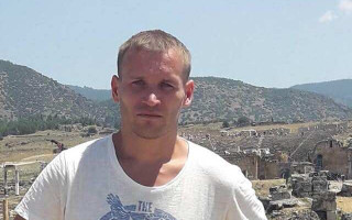 Загадочно пропал: на столичной Борщаговке почти неделю разыскивают мужчину