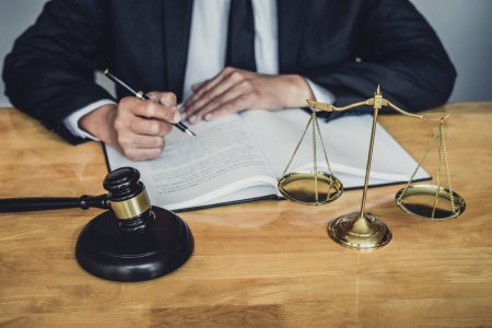 Здійснення нотаріальної діяльності за межами свого нотаріального округу: позиція ВС