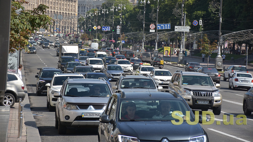 Киев сковали серьезные пробки: где не проехать