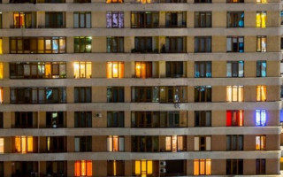 71 дом в центре столицы остался без электричества