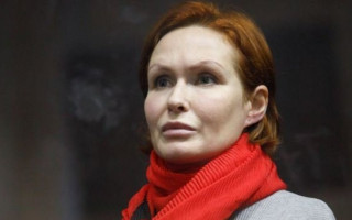 Підозрюваній у справі Шеремета Юлії Кузьменко вручили обвинувальний акт