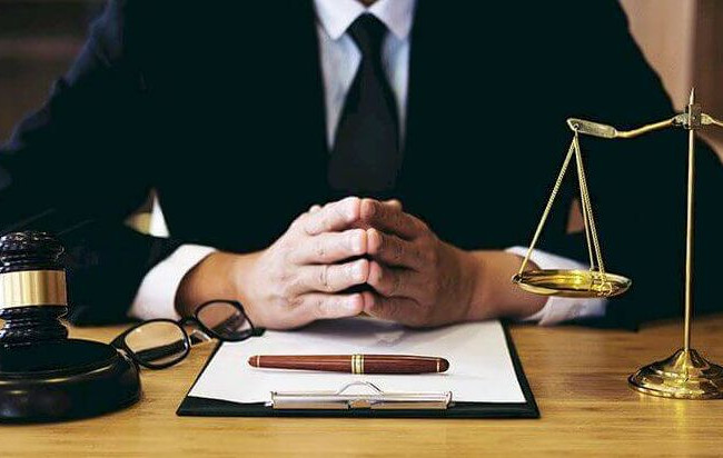 Суди реагують на відсутність адвоката в судовому засіданні під час карантину зверненнями до КДК