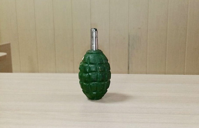 В Одесі чоловік намагався пронести до суду муляж бойової гранати