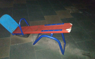 Под Киевом вандалы атаковали парк, фото