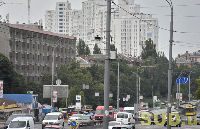 Киевлян предупредили об ограничении движения на мосту Патона
