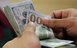 На Дніпропетровщині поліцейські затримали керівників двох установ на хабарі