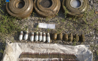 СБУ виявила схрон з протитанковими мінами та гранатами