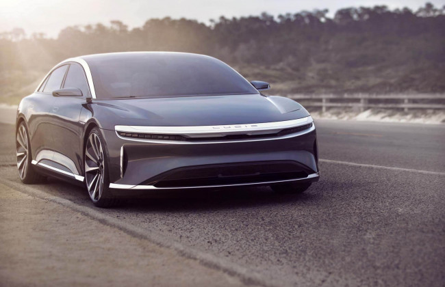 Электрокар обогнал самую быструю модель Tesla: видео