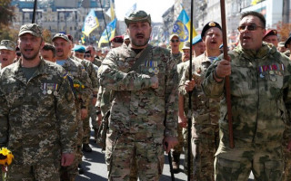 У центрі Києва перекрили рух, вулиці посилено охороняють, карта