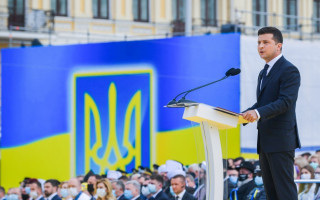 «Тиша» на Донбасі може трансформуватися у повноцінний мир: промова Президента, фото