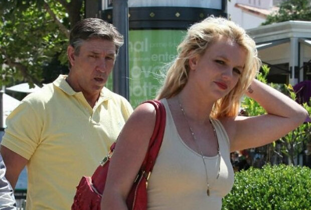 Суд залишив 38-річну Брітні Спірс під опікою батька ще на рік