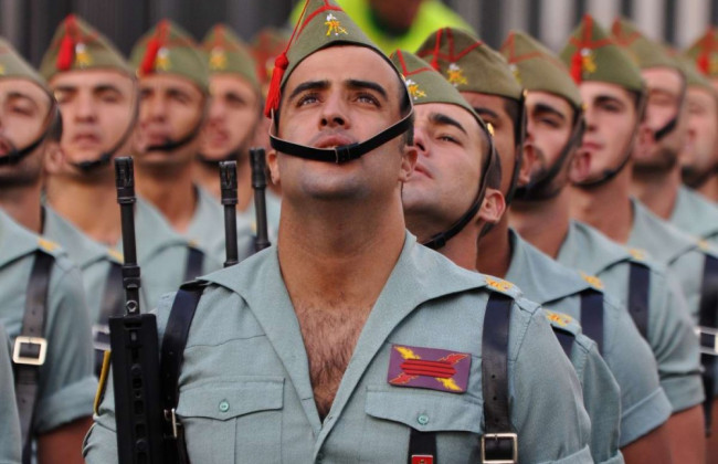 Іспанія залучить армію, аби зупинити COVID-19