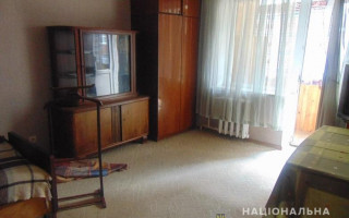 В Киеве иностранец задушил женщину: полиция задержала подозреваемого в аэропорту, фото