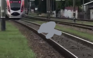 У Київській області людина кинулась під потяг Інтерсіті