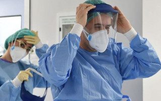 МОЗ досі не закупило захист для медиків: що відомо