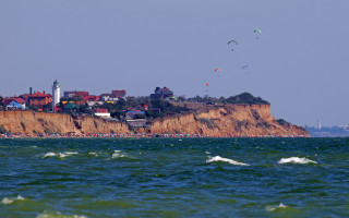 Карантин продлевают, а люди отдыхают: под Одессой туристы массово нарушают карантин, фото