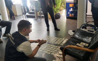 $100 000 за закриття сфальсифікованої справи: викрито співробітника СБУ та прокурора