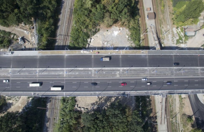 Борщагівський шляхопровід відремонтували