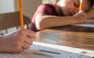 Третина усіх шкіл світу не зможе перевести дітей на дистанційне навчання