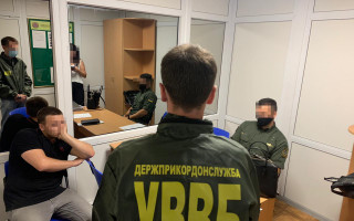 У «Борисполі» українець пропонував хабар за пропуск іноземця через кордон