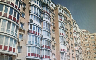 У Києві судитимуть колишнього суддю та адвоката за причетність до привласнення столичної нерухомості