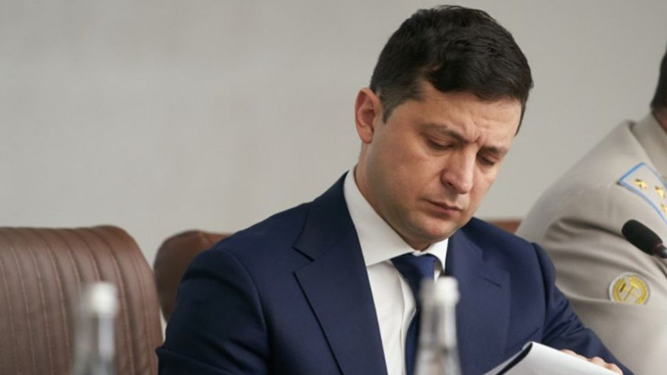 Зеленський підписав закон про підвищення мінімальної зарплати до 5 000 гривень