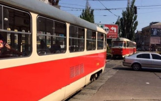 У Києві пасажир без маски спричинив трамвайний колапс