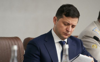 Зеленський підписав закон про підвищення мінімальної зарплати до 5 000 гривень